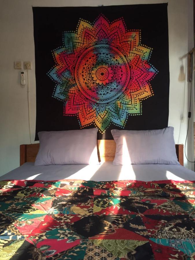 Owl Hostel Karimunjawa Pokoj fotografie